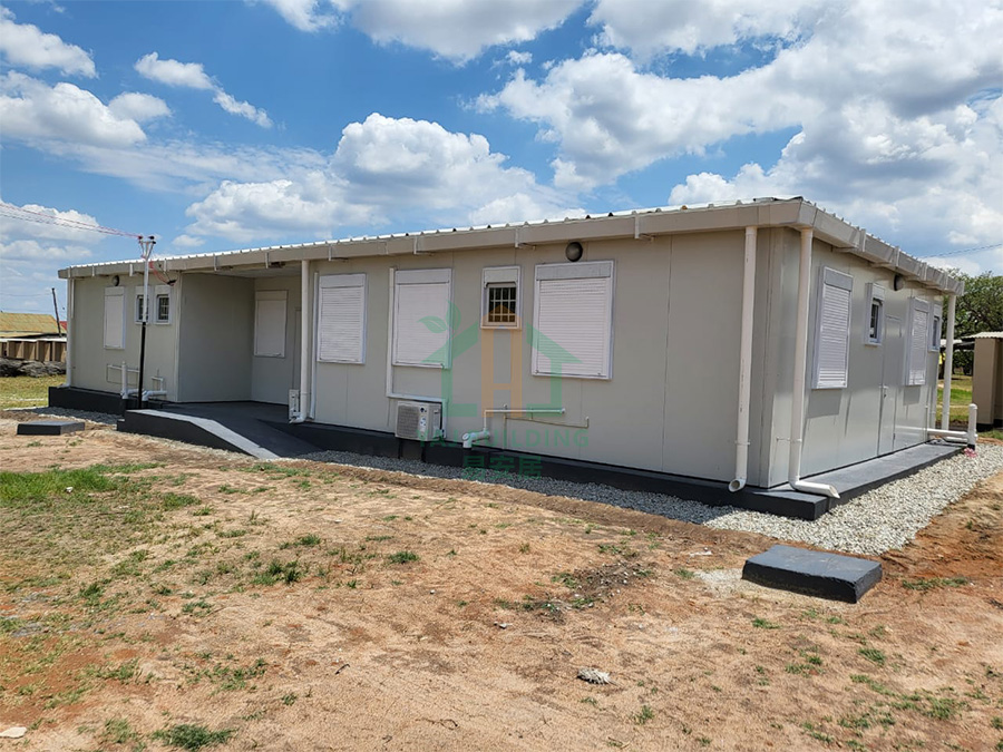 Zambia Clinic 18mx8.4 mx3m